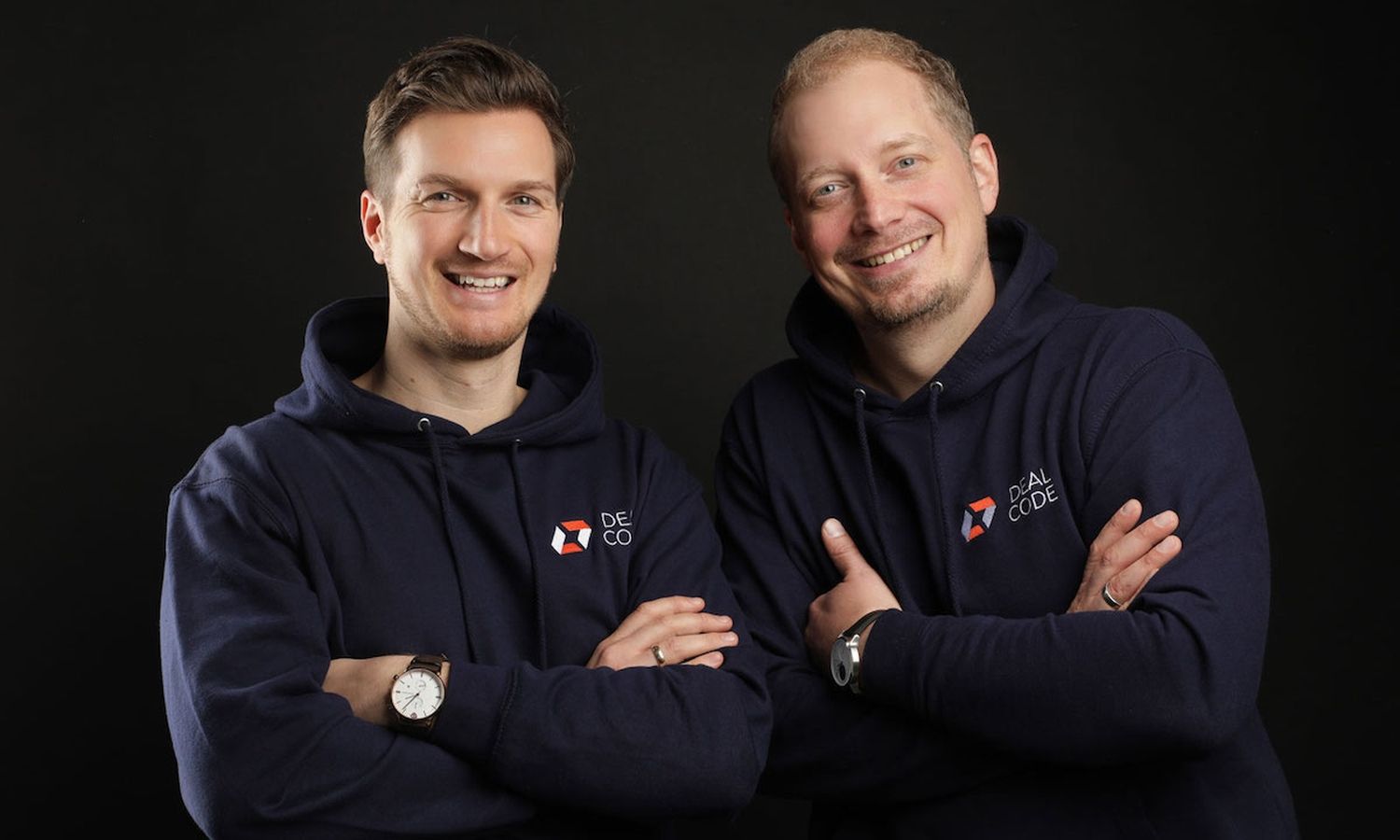 Dealcode managt Personalbeschaffung und Performance-Gespräche mit flair